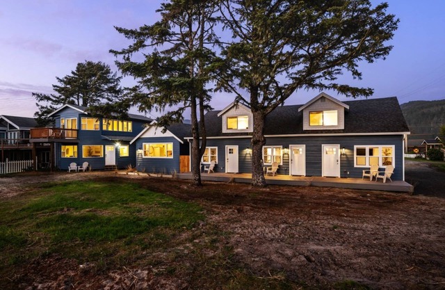 Seconds to Beach, Unit 10, Volleyball, Community Fire Pit, Volleyball, Pet Friendly