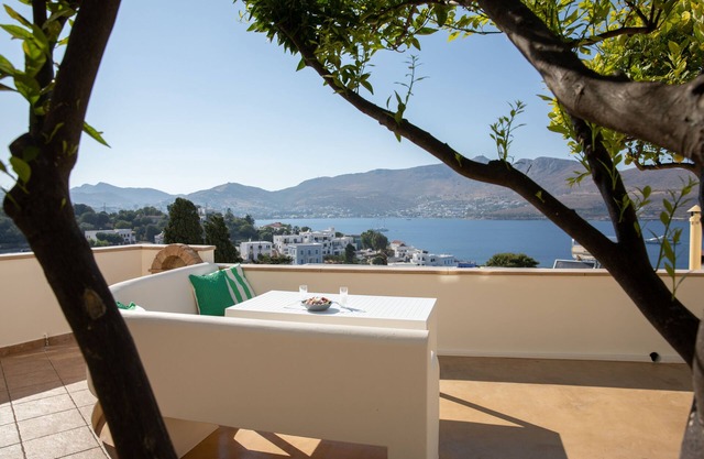 Secret Heaven. Enjoy sun and magnificent view a few meters way from the Beach.