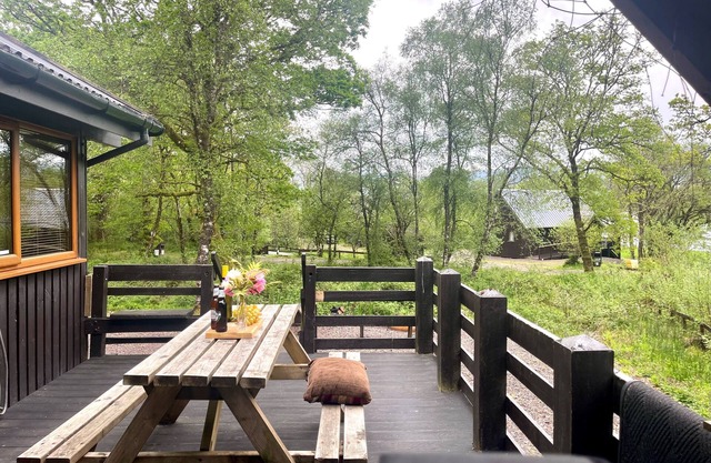 Seil Log Cabin - sleeps 5 guests in 2 bedrooms