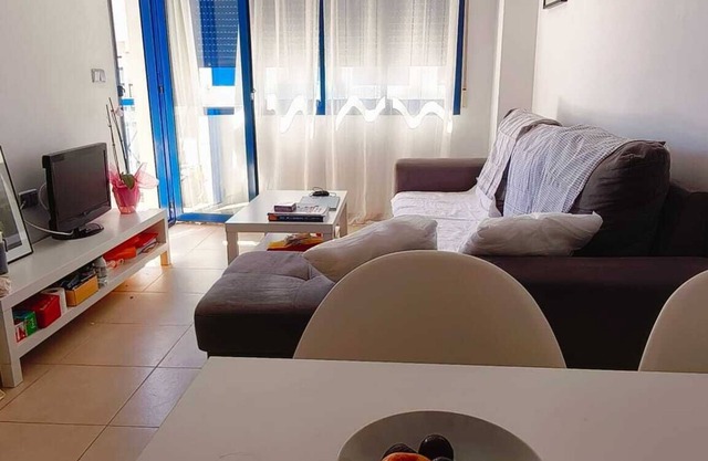 Self catering, 1 bed, 1 bath, kitchen, living room, Apartment.