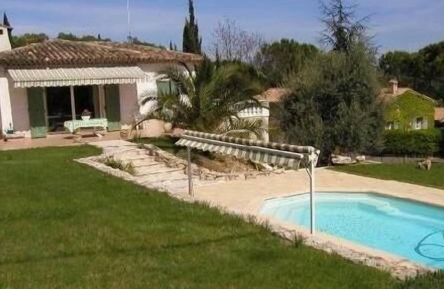 Self-catering studio in a villa with pool
