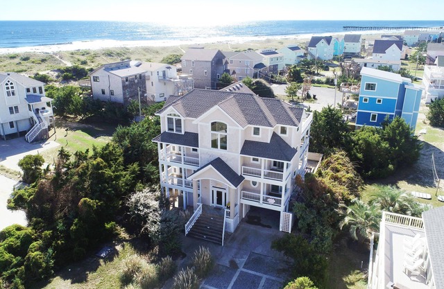 Semi-Oceanfront, Private Pool, Hot Tub, Ocean Views
