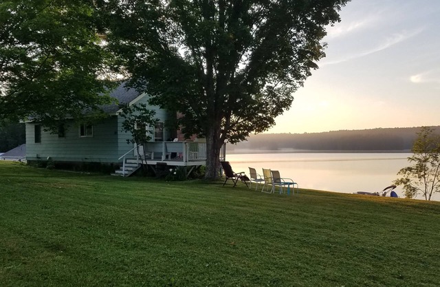 September 2025 Availability Damariscotta lakefront house on Maine's coast
