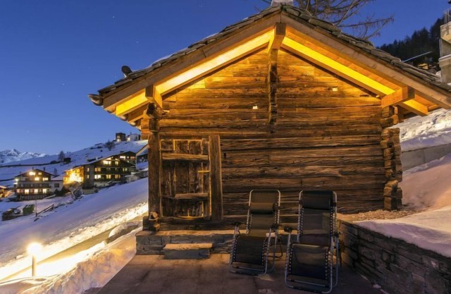 Sera Lodge Bietschhorn by Interhome