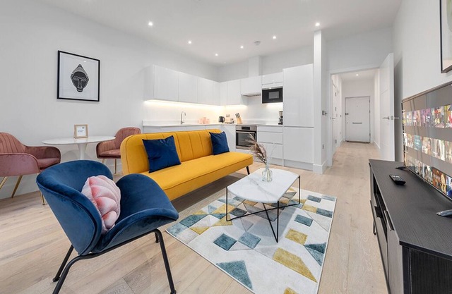 SERCASA ~ Appletree Court ~ Kingston {cuatro}