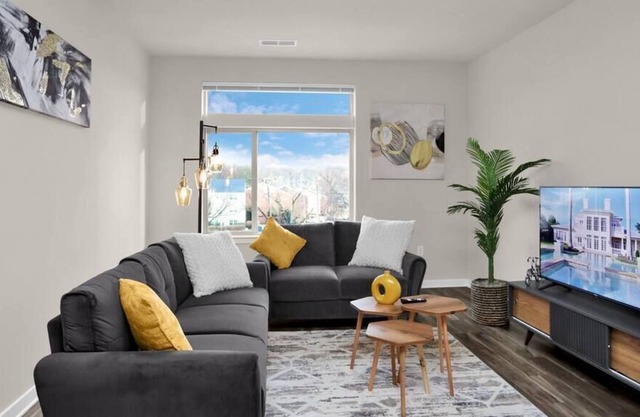 Serene & Modern 2Bed | Fairfax, VA |Free Parking