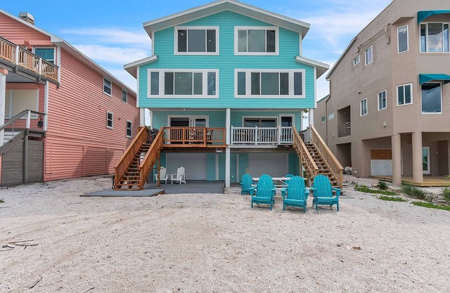 Serenity By The Sea - Beachfront townhouse in great location. Pet friendly!