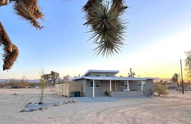 Serenity Now/Spa+Outdoor Shower+Hammocks+RV h/up