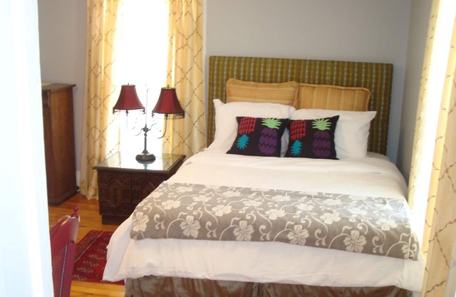 Serenity Pet Friendly home 4.5miles to Duke Hospital