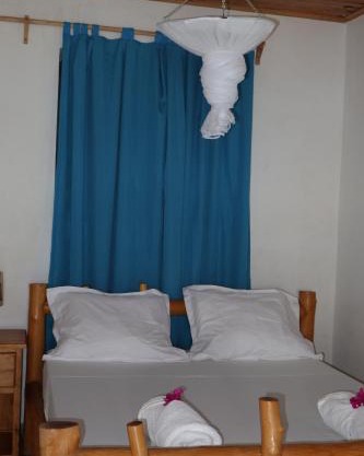 Shain Lodge