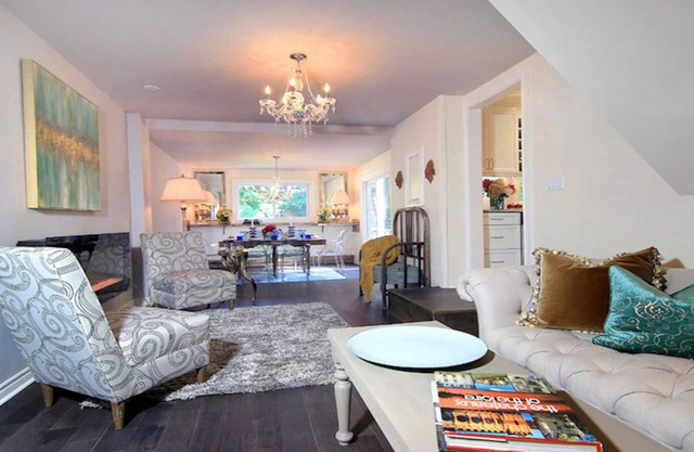 SHAKESPEARE COTTAGE BY THE LAKE In NOTL family friendly, total privacy.