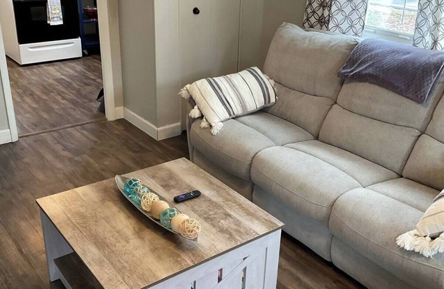 Shawnee Island Vacation Cottage. Walking distance to Cranberry Resort