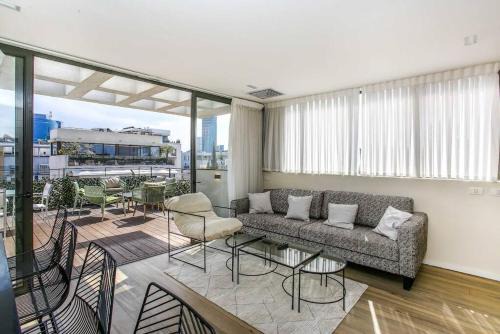 Shenkin Street 2BR Rooftop Penthouse