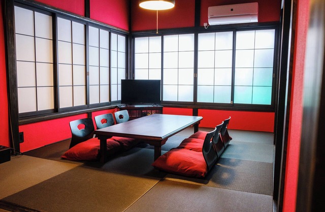 Shibuya-Yokohama direct line!An entertainment inn that the of the Edo period.