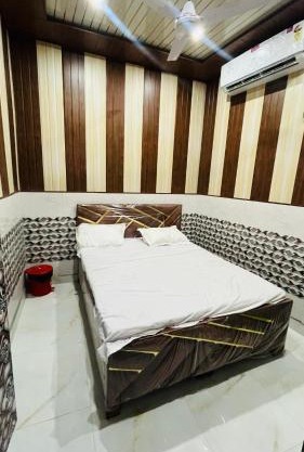 Shine Guest House