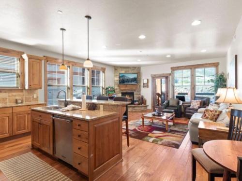 Shores at Stillwater by All Seasons Resort Lodging