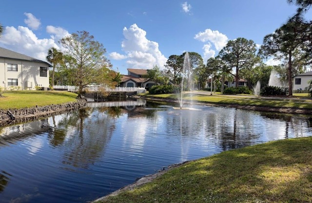 Shorewalk JD condo 2 Bedroom/2 Bath-near Beaches, IMG, Pool, Tennis, Pickleball