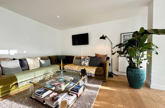 Short/Long Term Lets. Beautiful, bright, architect designed oasis-London Fields