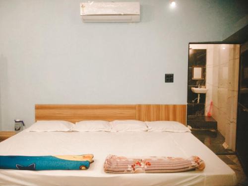 Shreeram Guest House Ujjain -Family AC Rooms -Near Mahakaleshwar temple
