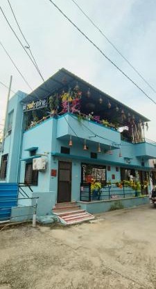 Shri Radhe Home Stay