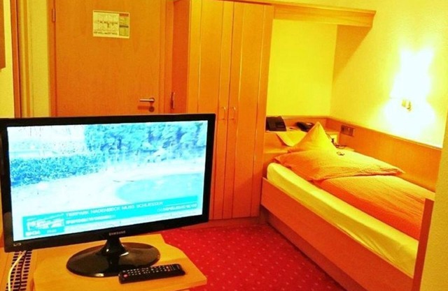 Single Room - Hotel-Restaurant-Café Goldbächel