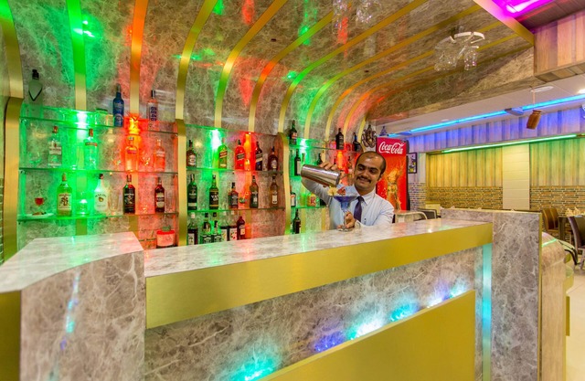 Siddhartha Hotel New Anand