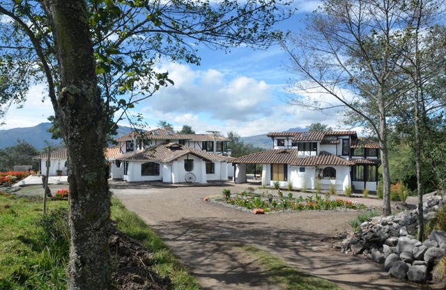 Sierra Alisos Hotel de Campo