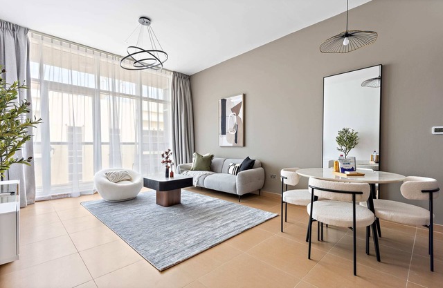 Silkhaus in Yasmine | Near Golf Course & Club
