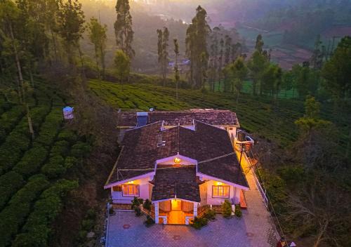 Silver Dale Tea Estate Bungalow Ooty by VOYE HOMES