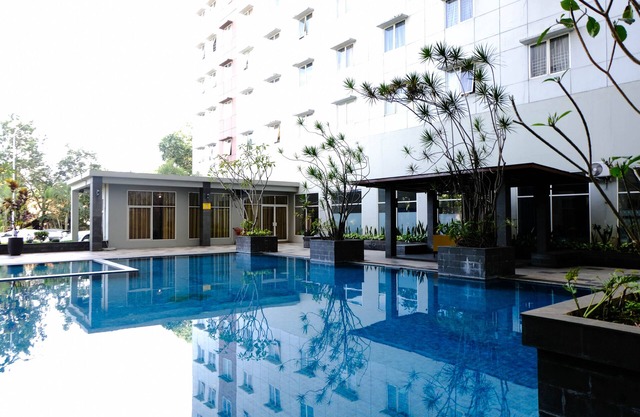 Simply Homey 2Br At 11St Floor Pinewood Apartment