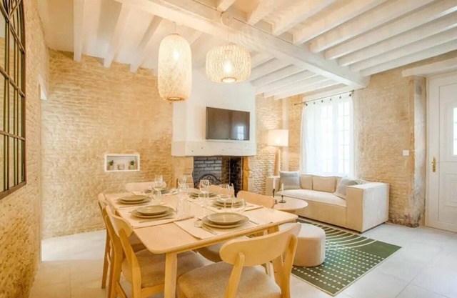 Single House with Jacuzzi and Sauna in Normandy