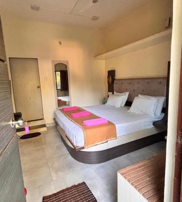 Sir guru Ragavendra home stay