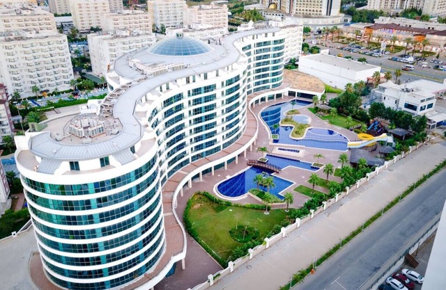 Sirius Town Residence & SPA N21