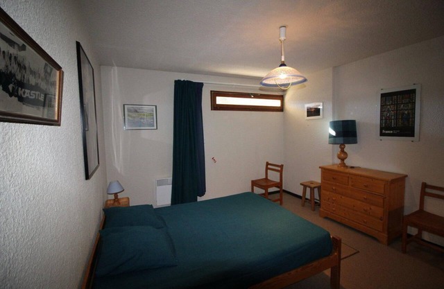 Ski-in/ski-out & foot of the slopes, Ground floor, view ski slopes, balcony, tv, ski locker, 55m²