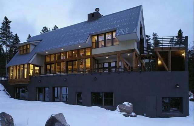 Ski-in/Ski-out | Luxury | Hot Tub | Modern Chalet
