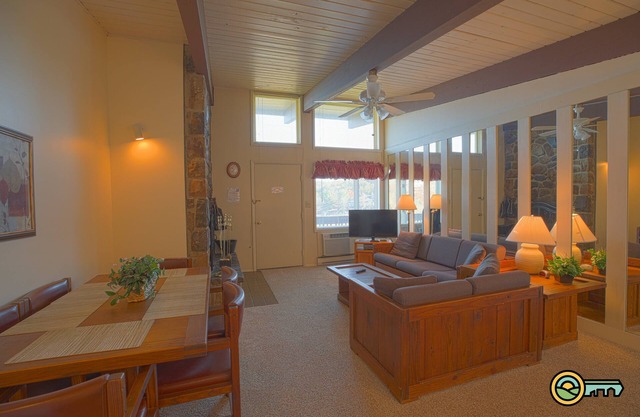 Ski/MTB/Golf Condo (#133) - Slope side | Slope & Resort valley views | Vaulted ceilings!