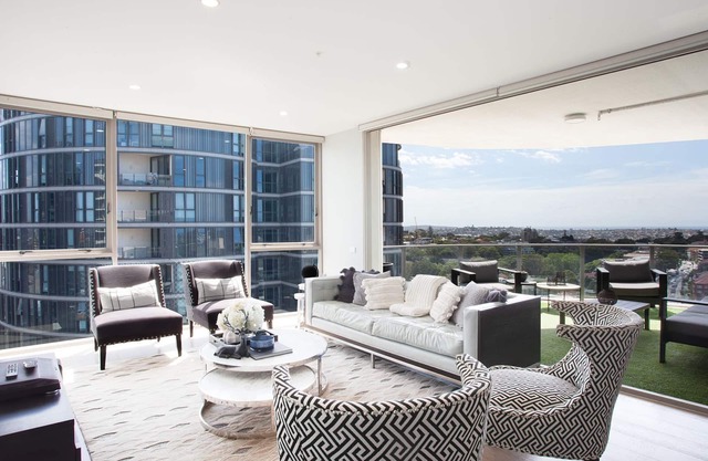Sky High Panorama, Bondi Junction IH