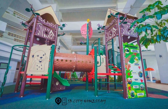 Sky Peak (6pax) @JB City Homestay