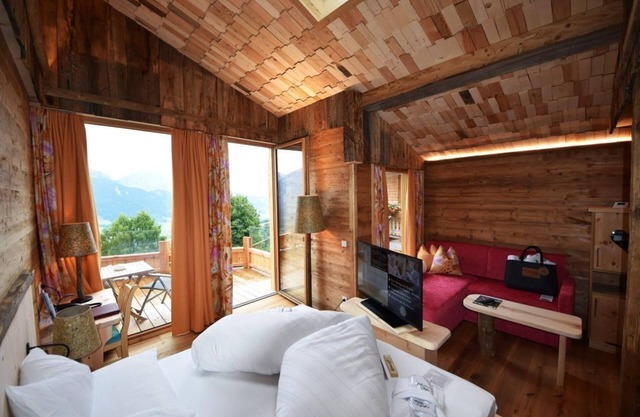 "Sky Suite Small" with shower, WC (1-3 n.) - Natur- und Wellnesshotel Höflehner