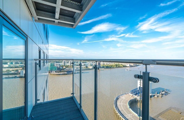 Skyvillion -2Bed Thames Apt near ExCel/O2/City AP