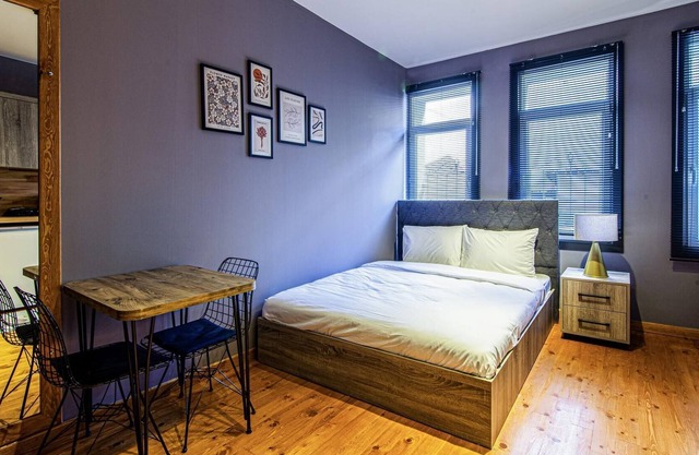 Sleek Studio Flat Close to Kennedy Avenue in Fatih
