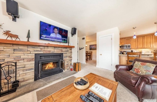Sleeping Indian W11: Teton Village- Beautiful Interior - Close to Chairlift