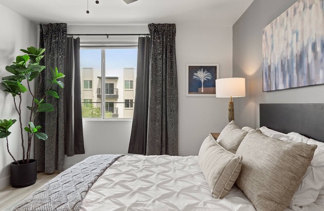 Sleeps 4 -Golf 》Dine 》Swim 》Shopping》Games》Parking