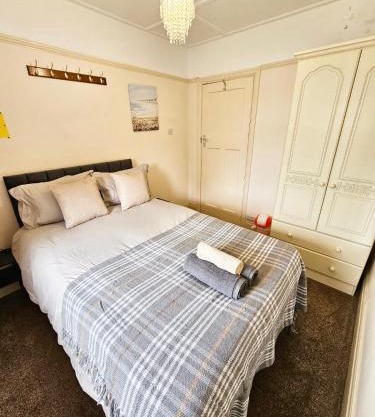 Small Double Room near Southmead