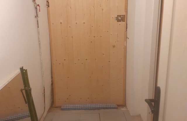 Small rental close to town center