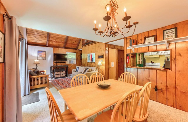 Snowshoe Cabin w/Resort Perks - Ski, Tube & More!