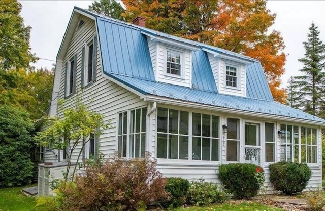 Snug Harbor - Robin Real Estate