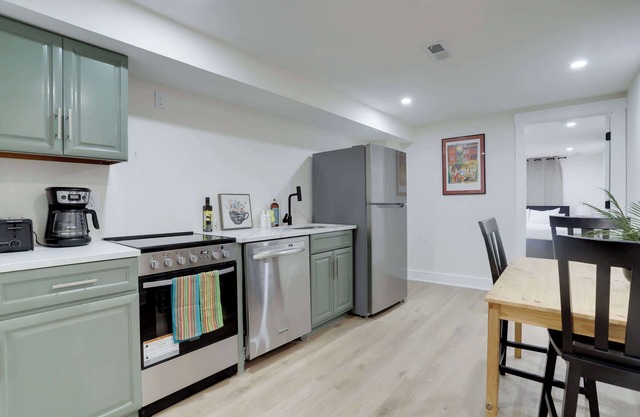 Sojourn Renovated in Capitol Hill Hideaway