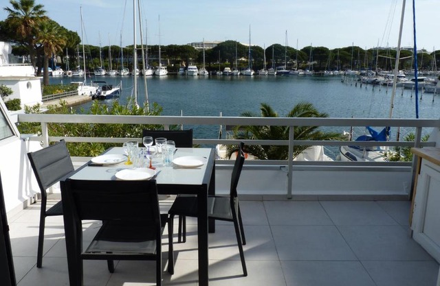 Sol-y-Days Darse, Superbe appartement de type Marina avec belle terrasse vue port de plaisance
