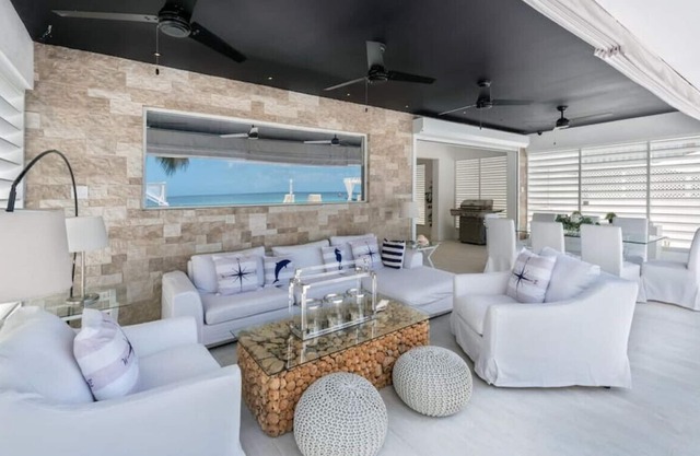 Solaris Beach House by The Villa Life